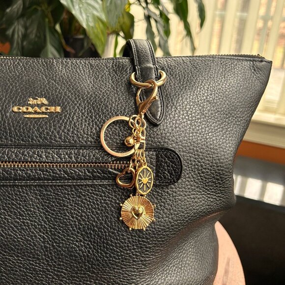 New HEARTS and HEARTS Bag Charm Gold Tone 💕 - Picture 2 of 7